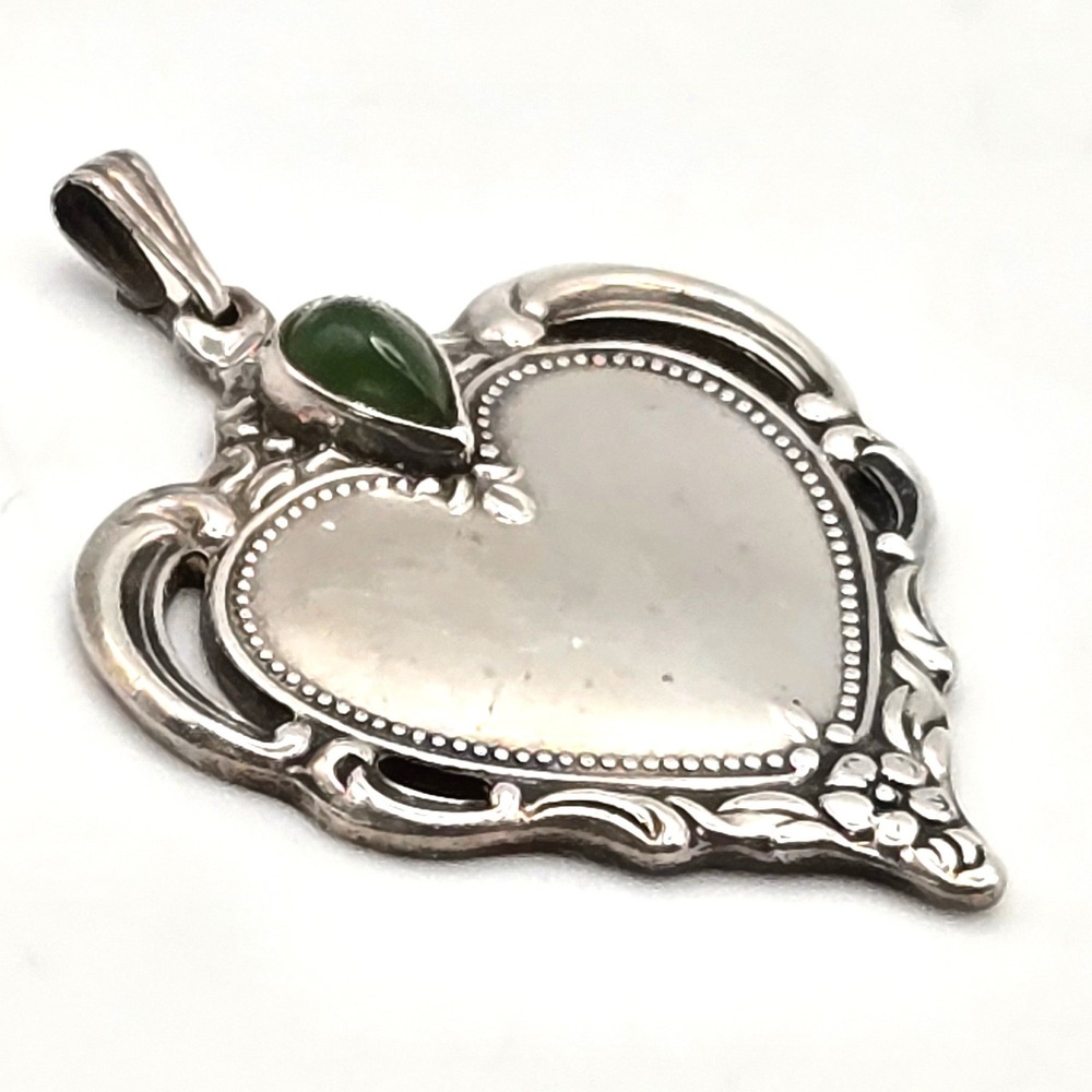 Vintage Towle 1976 Pendant Sterling Silver Aventurine Green Heart Pendant 6.9g